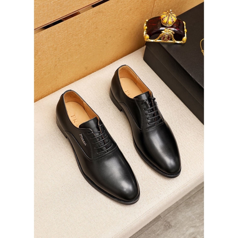 Pra*a leather shoes